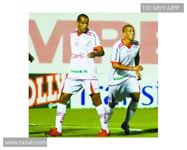 1995年足球明星赛回顾：传奇球星齐聚一堂的精彩瞬间与难忘记忆